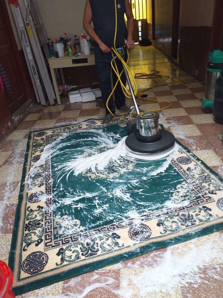 نموذج عمل منفذ لخدمة جلي وتنظيف وتلميع الأرضيات - مؤسسة بدر للمقاولات